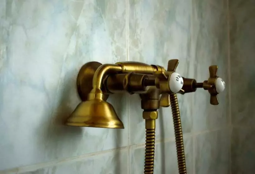 Aamiaismajoitus (B&B) La Cascadeta