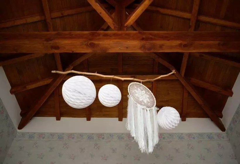 Aamiaismajoitus (B&B) La Cascadeta