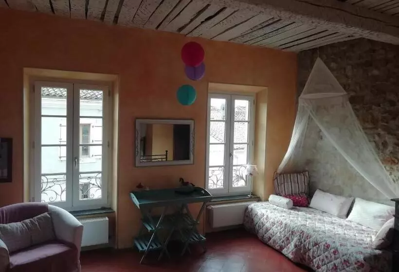 Aamiaismajoitus (B&B) Maison La Vie Est Belle