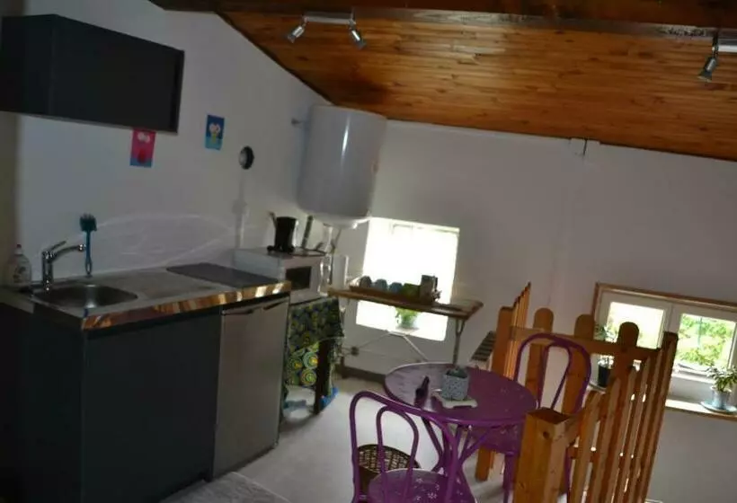 ベッドアンドブレックファースト Studio Indépendant Dans Maison à La Campagne