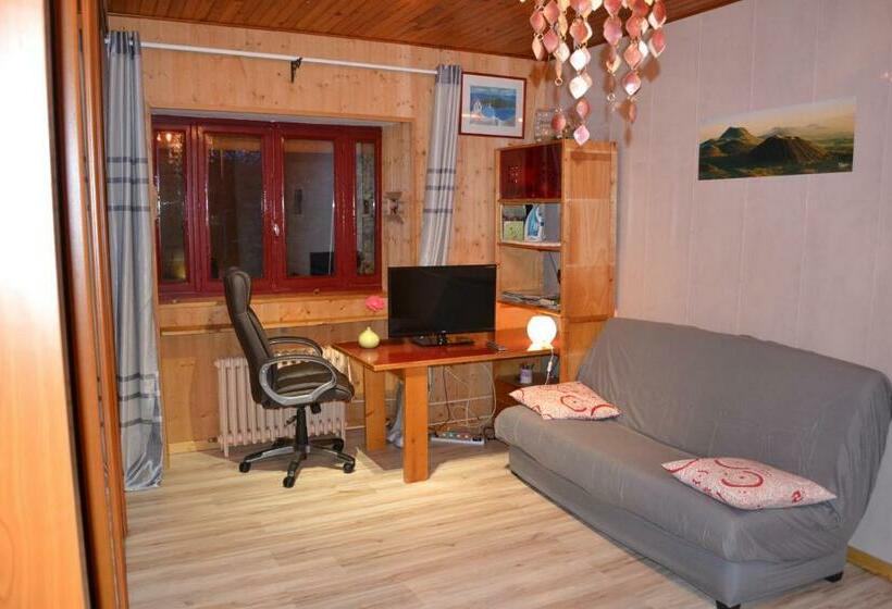 مبيت وإفطار Studio Indépendant Dans Maison à La Campagne