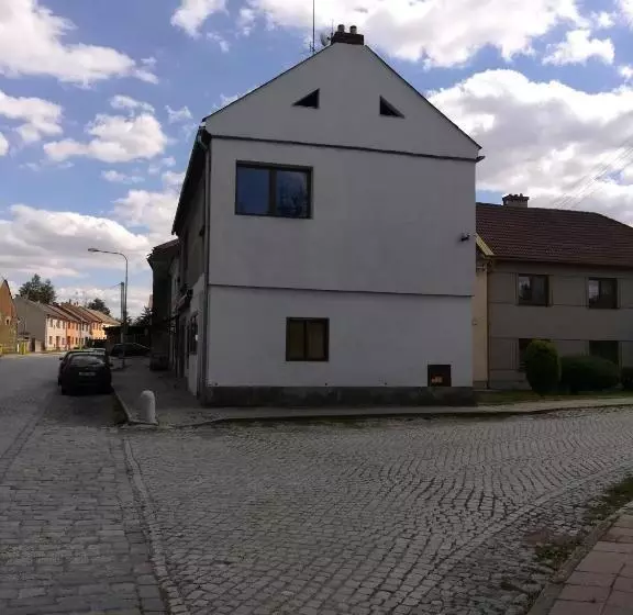 Aamiaismajoitus (B&B) U Dragouna