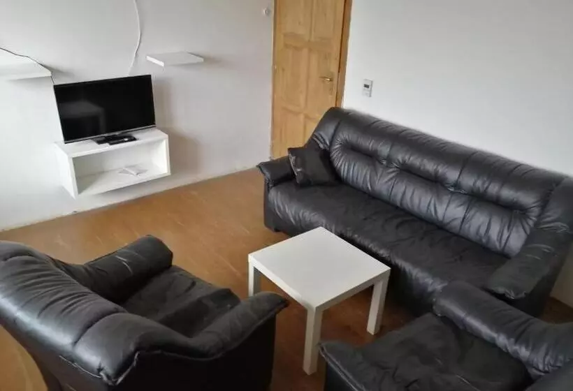 Aamiaismajoitus (B&B) U Dragouna