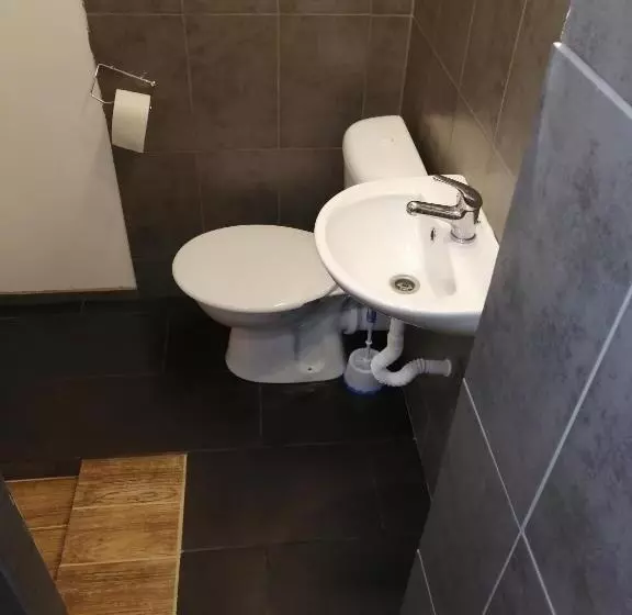 Aamiaismajoitus (B&B) U Dragouna