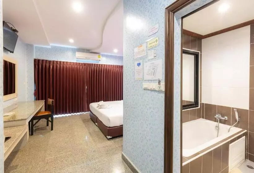 Hotelli โรงแรมมณีสังขะ