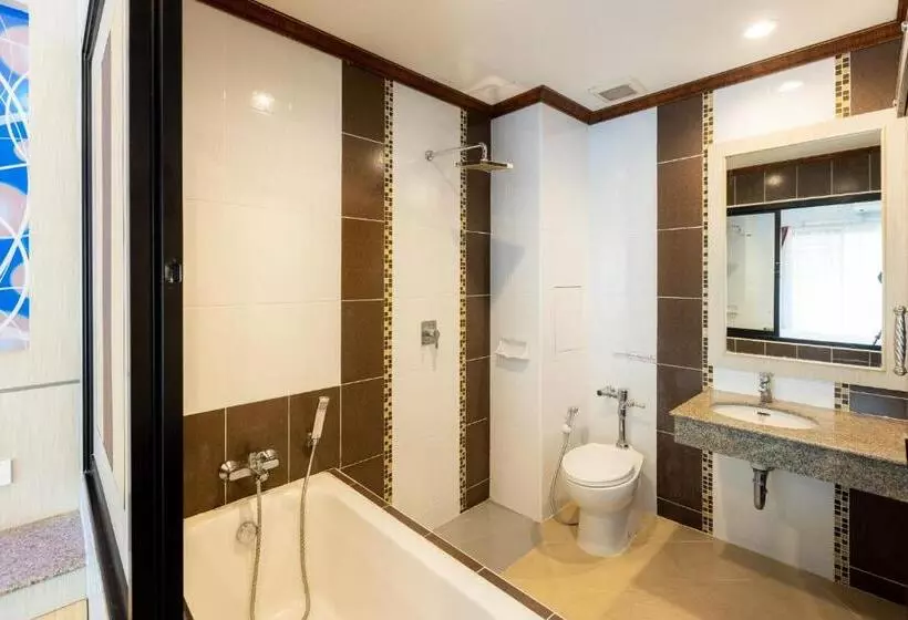 Hotelli โรงแรมมณีสังขะ