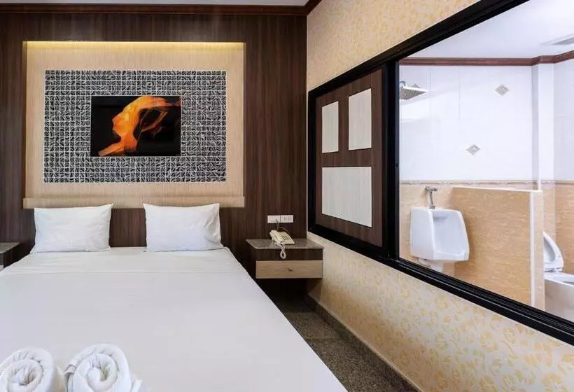 Hotelli โรงแรมมณีสังขะ