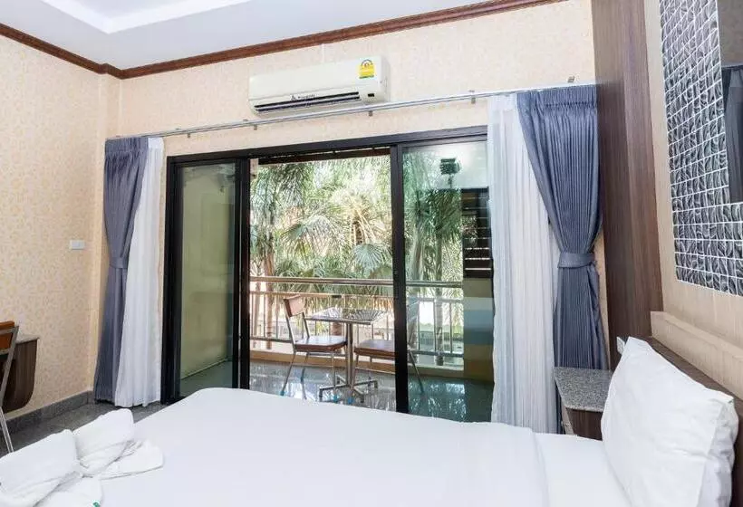 Hotelli โรงแรมมณีสังขะ