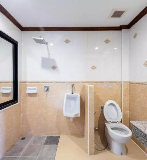 Hotelli โรงแรมมณีสังขะ