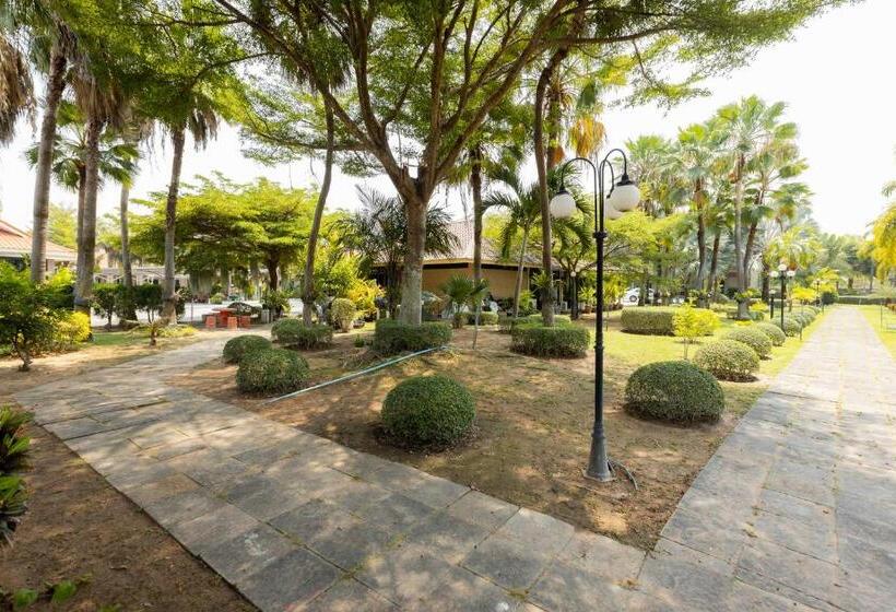 Отель โรงแรมมณีสังขะ