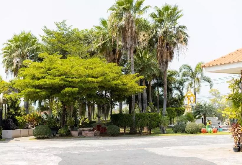 Hotelli โรงแรมมณีสังขะ