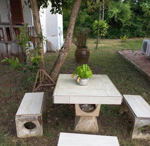 Panzió บ้านพักคุณยายเขียว