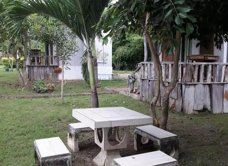 Majatalo บ้านพักคุณยายเขียว