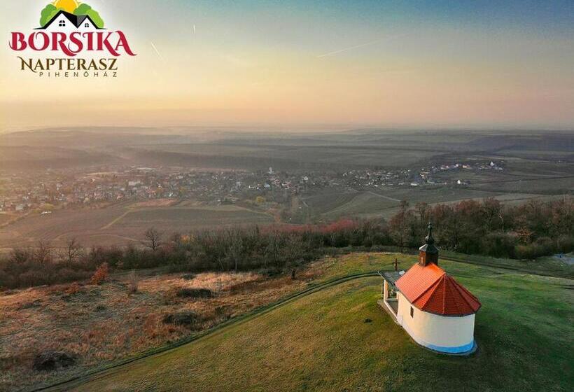 بنسيون Borsika Napterasz Pihenőház
