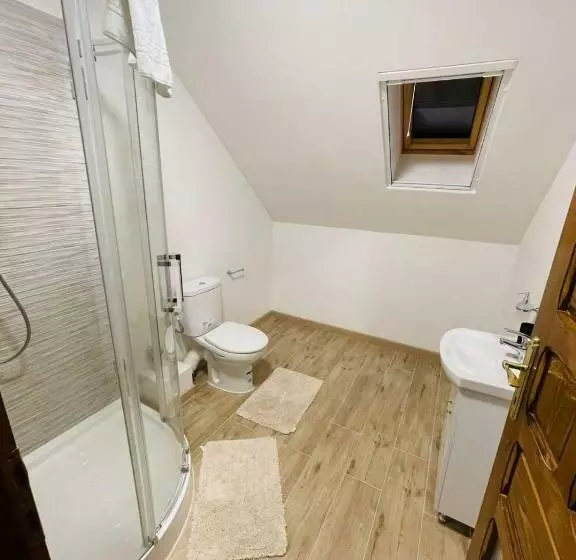 ペンション Domeniul Bondarelului