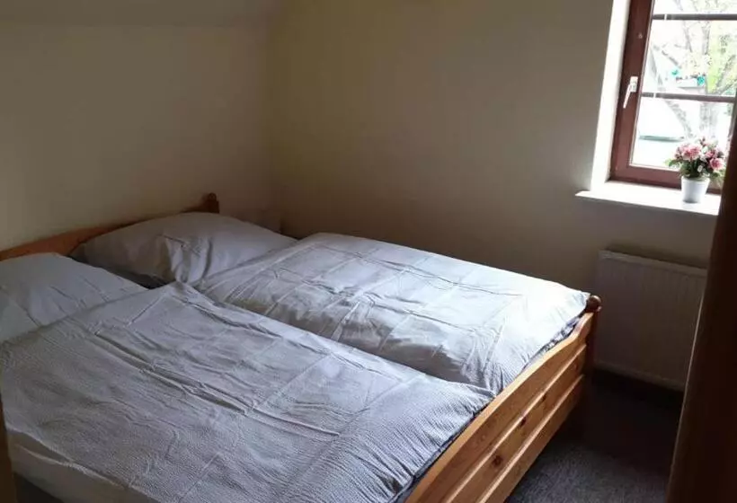 ペンション Dorfkrug Grabau