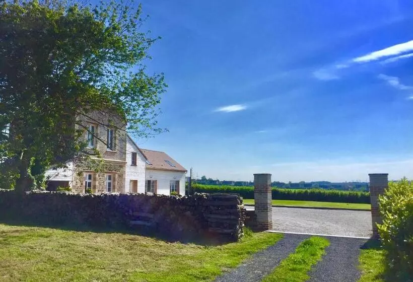 ペンション Galerie, Tumulus De La Hogue