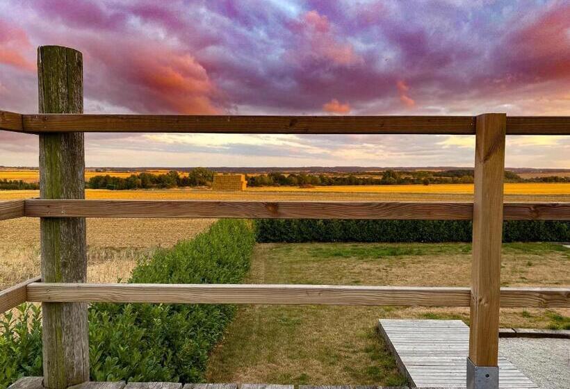 פנסיון Galerie, Tumulus De La Hogue