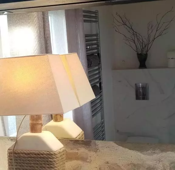 ペンション Galerie, Tumulus De La Hogue