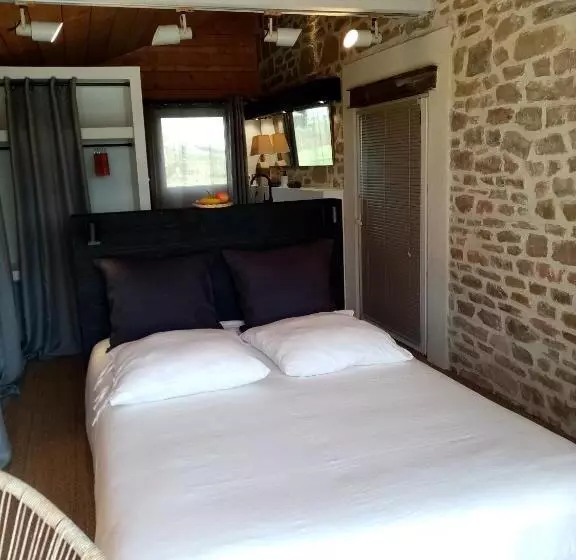 ペンション Galerie, Tumulus De La Hogue