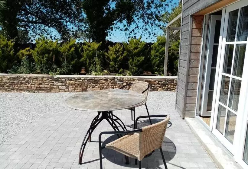 ペンション Galerie, Tumulus De La Hogue