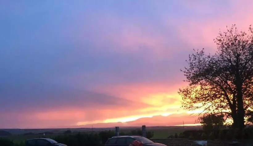 ペンション Galerie, Tumulus De La Hogue