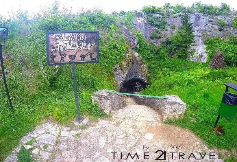 ペンション Guest House „ivanovata House”