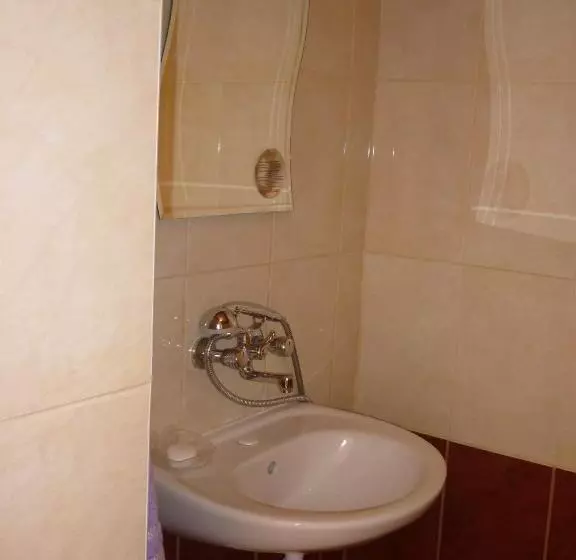 ペンション Guest House „ivanovata House”