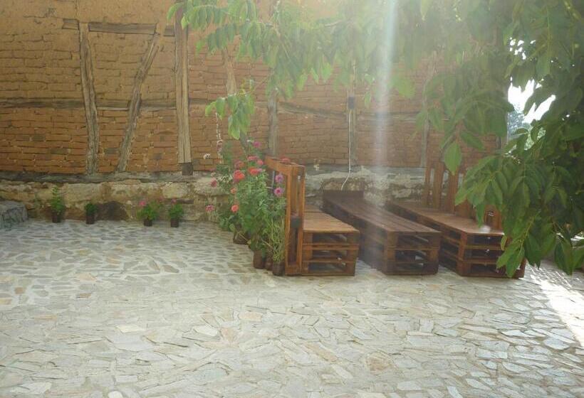 پانسیون Guest House „ivanovata House”