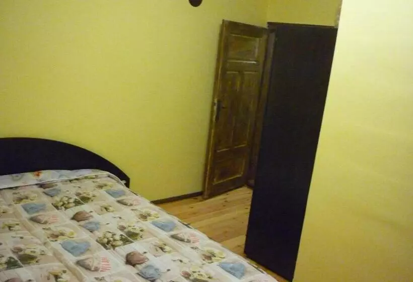 ペンション Guest House „ivanovata House”