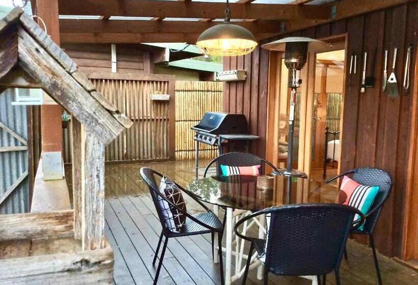 بنسيون The Green Room Wattle Glen