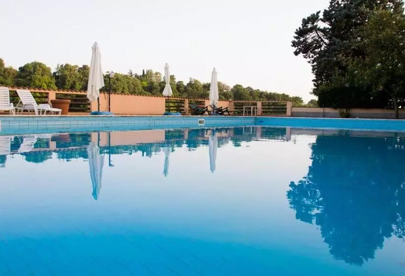 Rea Villa