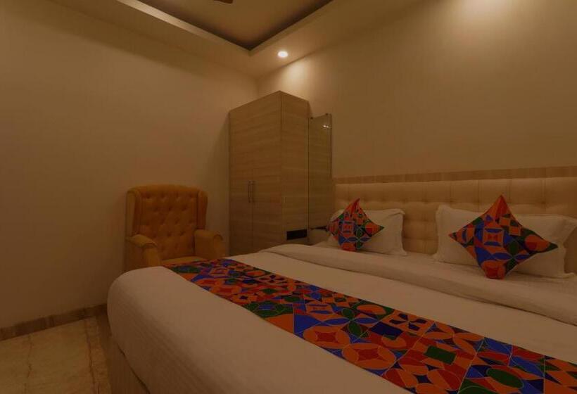 Отель Shri Tirupati Residency