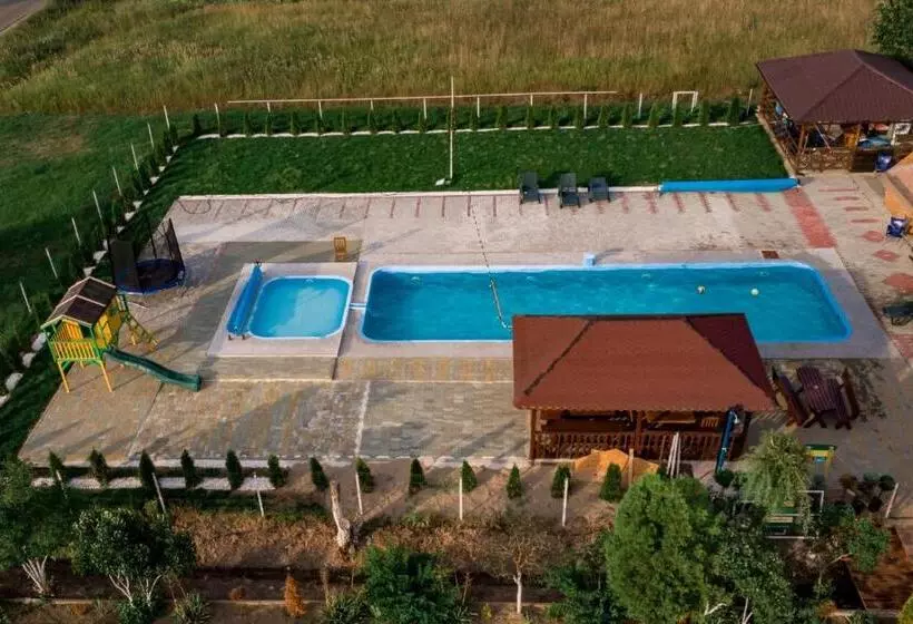 Majatalo Complex Stefanesti