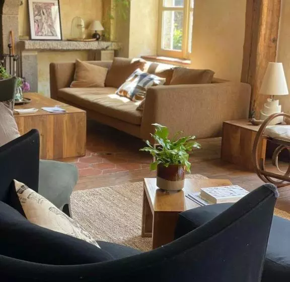 Majatalo Maison D Hôtes La Doucelle