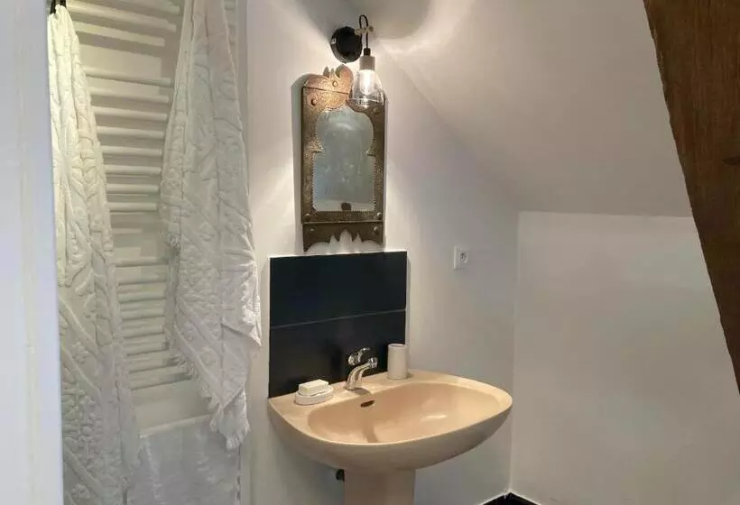 Majatalo Maison D Hôtes La Doucelle