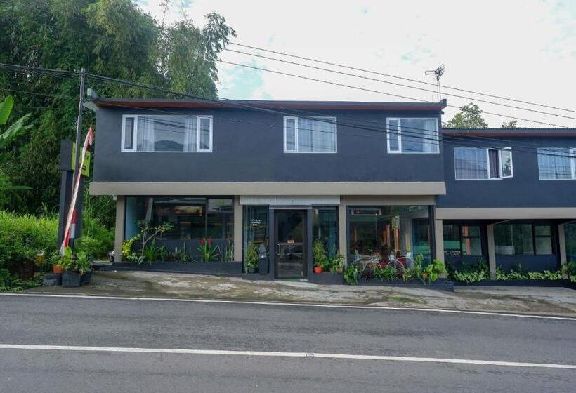 Urbanview Hotel Umbrella Dieng By Reddoorz