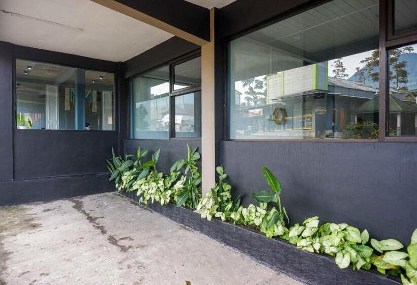 Urbanview Hotel Umbrella Dieng By Reddoorz