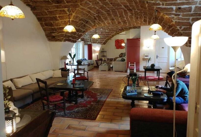 فندق Château De Madières  Châteauzen