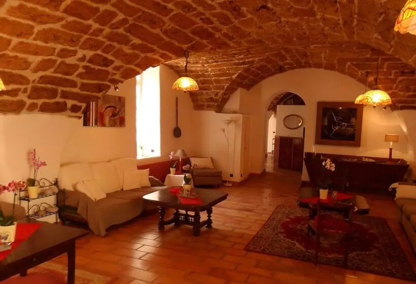 Hotelli Château De Madières  Châteauzen