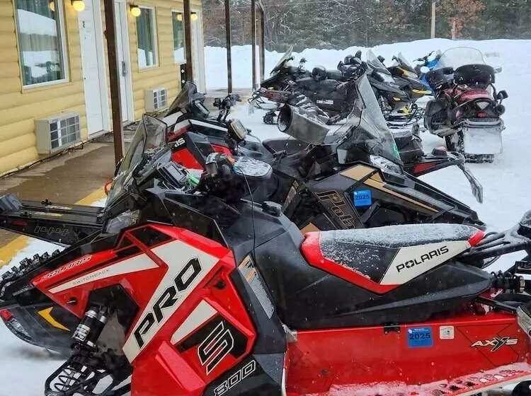 ホテル Grantsburg Inn