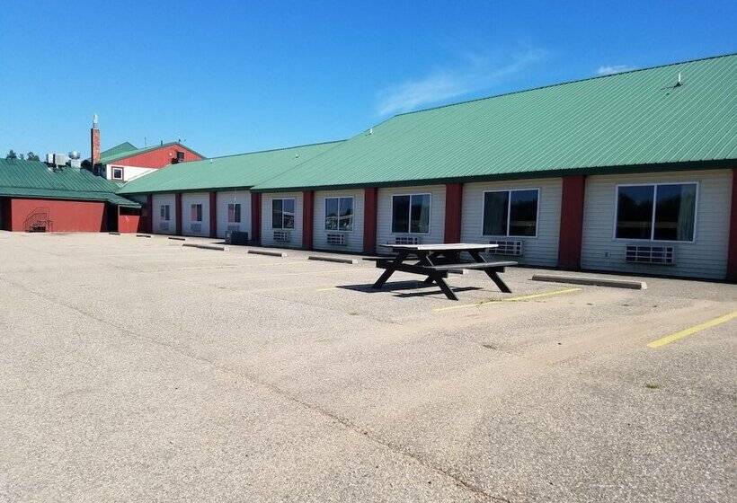 酒店 Inn Of The Pines