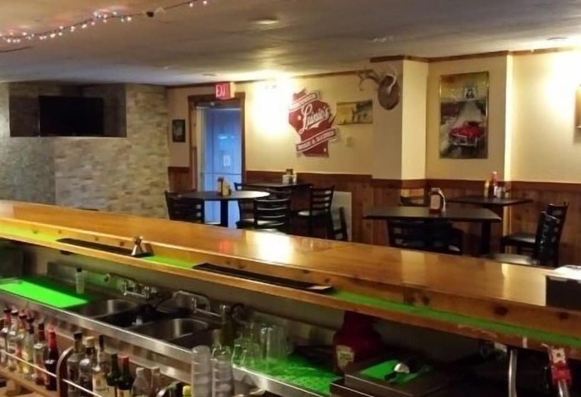 酒店 Inn Of The Pines