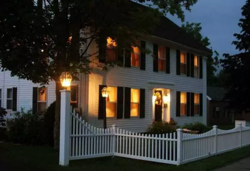 Hotelli Three Mountain Inn