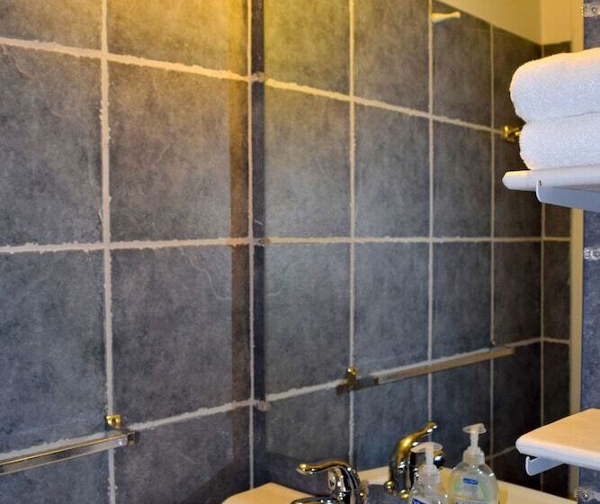 هتل Veterans Park