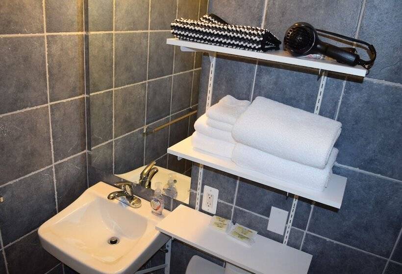 هتل Veterans Park