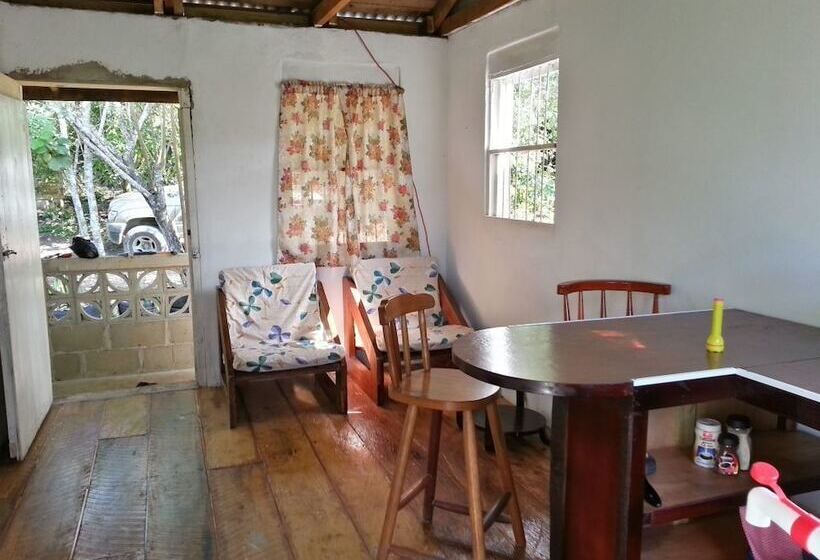 ホテル Xultun Farm Noble