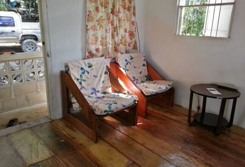 ホテル Xultun Farm Noble