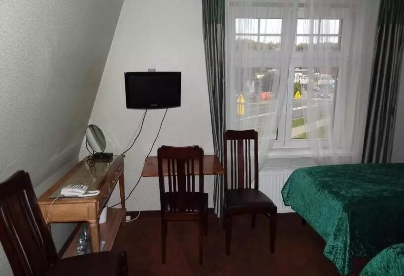 Hotelli Pensjonat U Kota Wasyla