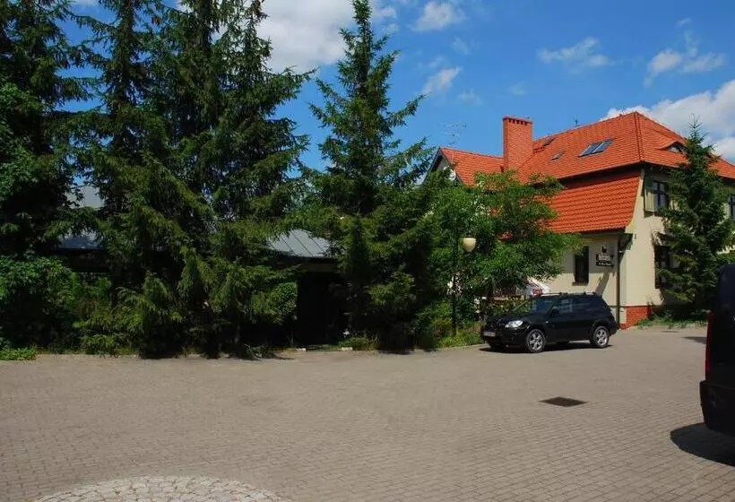 Hotelli Pensjonat U Kota Wasyla